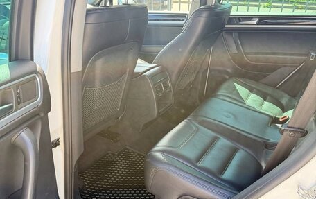 Volkswagen Touareg III, 2011 год, 2 050 000 рублей, 15 фотография