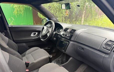 Skoda Fabia II, 2009 год, 315 000 рублей, 3 фотография
