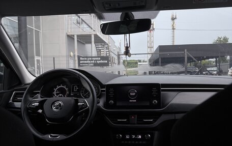 Skoda Rapid II, 2021 год, 1 600 000 рублей, 20 фотография
