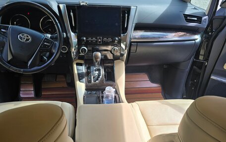 Toyota Alphard III, 2021 год, 8 000 000 рублей, 6 фотография