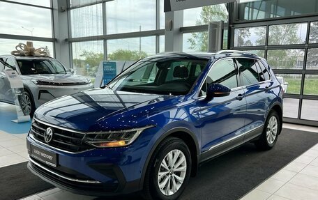 Volkswagen Tiguan II, 2021 год, 3 395 000 рублей, 3 фотография