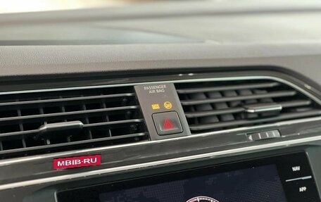 Volkswagen Tiguan II, 2021 год, 3 395 000 рублей, 18 фотография