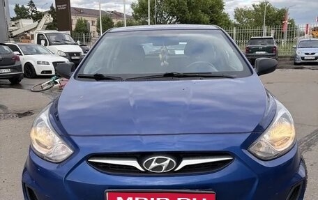 Hyundai Solaris II рестайлинг, 2012 год, 550 000 рублей, 1 фотография