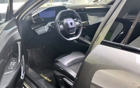 Peugeot 308, 2023 год, 2 180 000 рублей, 8 фотография