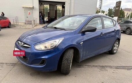 Hyundai Solaris II рестайлинг, 2012 год, 550 000 рублей, 4 фотография