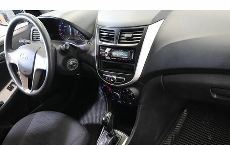 Hyundai Solaris II рестайлинг, 2015 год, 749 000 рублей, 5 фотография
