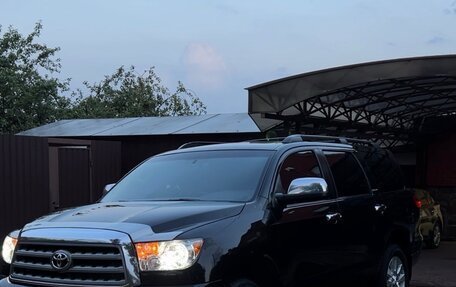 Toyota Sequoia II рестайлинг, 2010 год, 4 700 000 рублей, 1 фотография