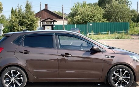 KIA Rio III рестайлинг, 2017 год, 1 000 000 рублей, 5 фотография