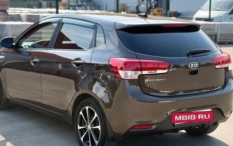 KIA Rio III рестайлинг, 2017 год, 1 000 000 рублей, 6 фотография