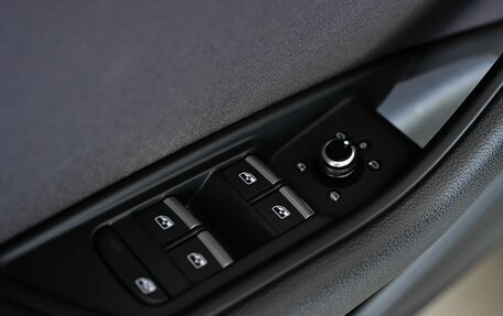 Audi A4, 2016 год, 2 320 000 рублей, 18 фотография