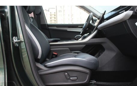 Geely Atlas, 2023 год, 2 810 000 рублей, 19 фотография