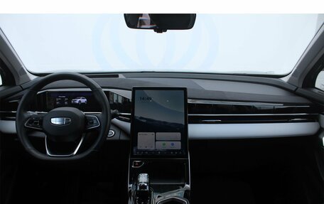 Geely Atlas, 2023 год, 2 810 000 рублей, 22 фотография