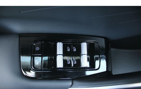 Geely Atlas, 2023 год, 2 810 000 рублей, 25 фотография