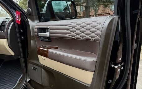 Toyota Sequoia II рестайлинг, 2010 год, 4 700 000 рублей, 10 фотография
