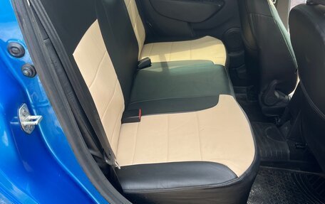Renault Logan II, 2017 год, 800 000 рублей, 11 фотография