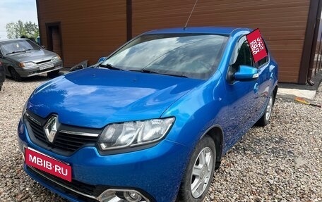Renault Logan II, 2017 год, 800 000 рублей, 8 фотография