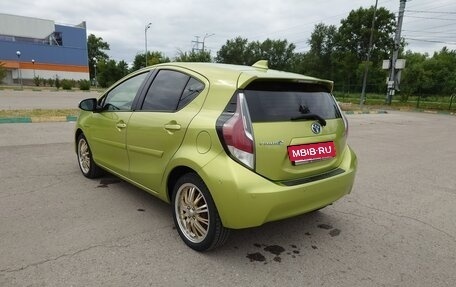 Toyota Prius c I, 2015 год, 1 510 000 рублей, 5 фотография