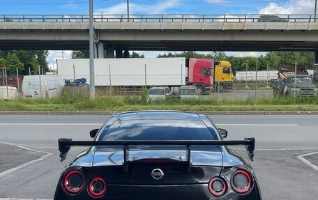 Nissan GT-R, 2011 год, 5 650 000 рублей, 6 фотография