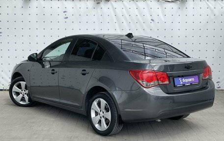 Chevrolet Cruze II, 2010 год, 905 000 рублей, 8 фотография