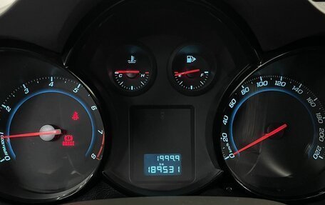 Chevrolet Cruze II, 2010 год, 905 000 рублей, 13 фотография