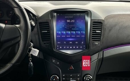 Chevrolet Cruze II, 2010 год, 905 000 рублей, 17 фотография