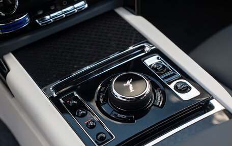 Rolls-Royce Cullinan, 2025 год, 65 700 000 рублей, 17 фотография
