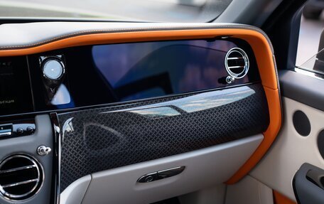 Rolls-Royce Cullinan, 2025 год, 65 700 000 рублей, 21 фотография