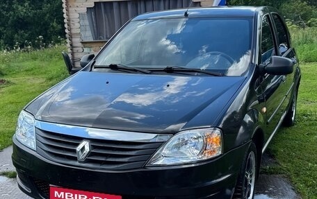Renault Logan I, 2010 год, 340 000 рублей, 2 фотография