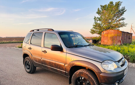 Chevrolet Niva I рестайлинг, 2012 год, 390 000 рублей, 7 фотография