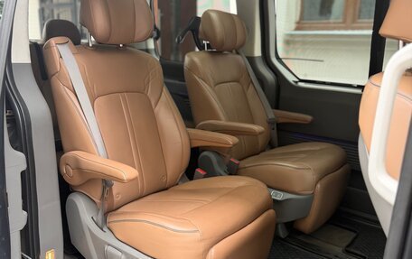Hyundai Staria, 2022 год, 3 900 000 рублей, 6 фотография