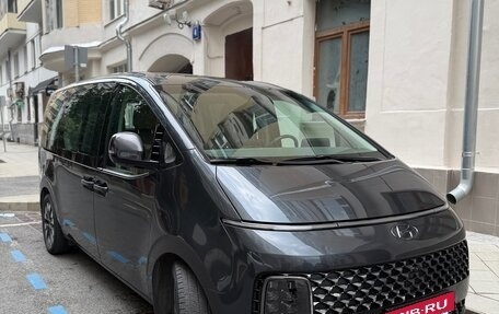 Hyundai Staria, 2022 год, 3 900 000 рублей, 4 фотография