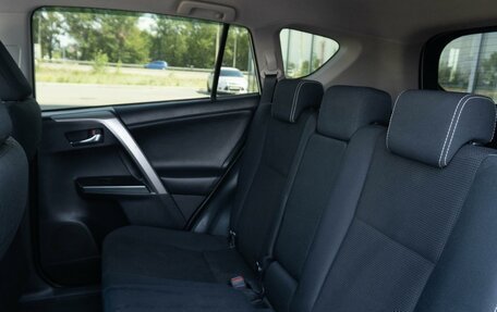 Toyota RAV4, 2016 год, 2 480 000 рублей, 14 фотография