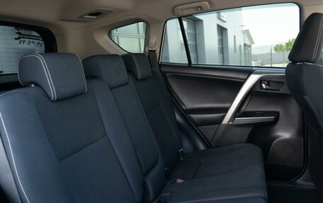 Toyota RAV4, 2016 год, 2 480 000 рублей, 12 фотография