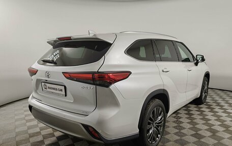 Toyota Highlander, 2026 год, 5 790 000 рублей, 5 фотография