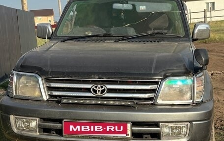 Toyota Land Cruiser Prado 90 рестайлинг, 1996 год, 1 650 000 рублей, 2 фотография
