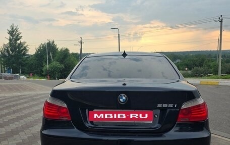 BMW 5 серия, 2009 год, 1 000 000 рублей, 4 фотография