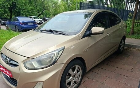 Hyundai Solaris II рестайлинг, 2011 год, 620 000 рублей, 2 фотография
