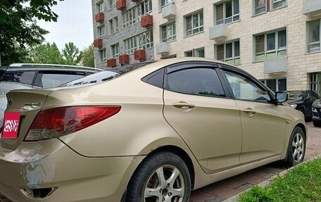 Hyundai Solaris II рестайлинг, 2011 год, 620 000 рублей, 4 фотография