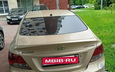 Hyundai Solaris II рестайлинг, 2011 год, 620 000 рублей, 5 фотография
