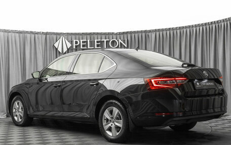 Skoda Superb III рестайлинг, 2018 год, 2 290 000 рублей, 4 фотография