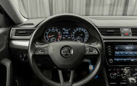 Skoda Superb III рестайлинг, 2018 год, 2 290 000 рублей, 10 фотография