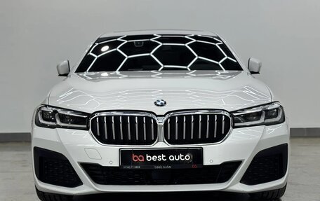 BMW 5 серия, 2020 год, 3 690 000 рублей, 2 фотография
