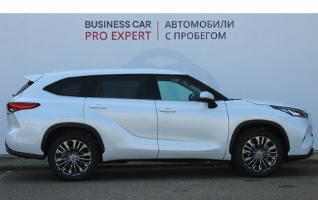Toyota Highlander, 2025 год, 5 690 000 рублей, 4 фотография