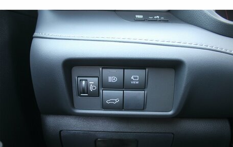 Toyota Highlander, 2025 год, 5 690 000 рублей, 26 фотография