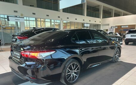 Toyota Camry, 2018 год, 2 395 000 рублей, 6 фотография