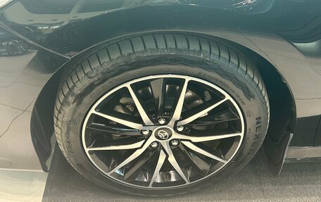 Toyota Camry, 2018 год, 2 395 000 рублей, 10 фотография