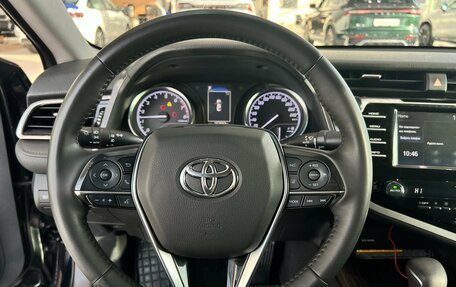 Toyota Camry, 2018 год, 2 395 000 рублей, 14 фотография