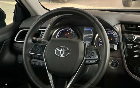 Toyota Camry, 2018 год, 2 395 000 рублей, 16 фотография