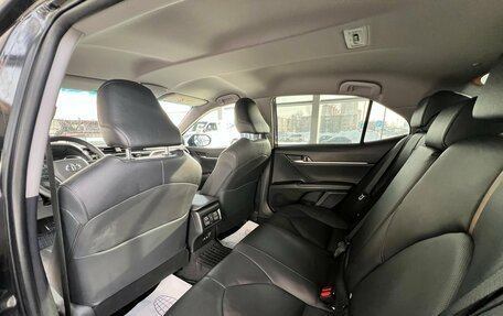 Toyota Camry, 2018 год, 2 395 000 рублей, 20 фотография