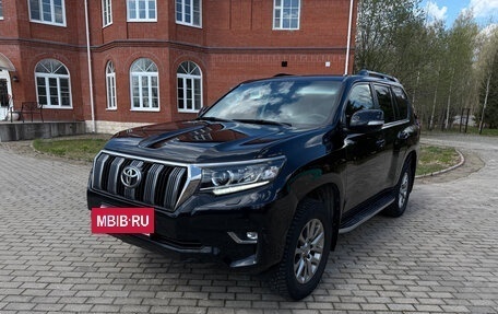 Toyota Land Cruiser Prado 150 рестайлинг 2, 2019 год, 4 300 000 рублей, 2 фотография